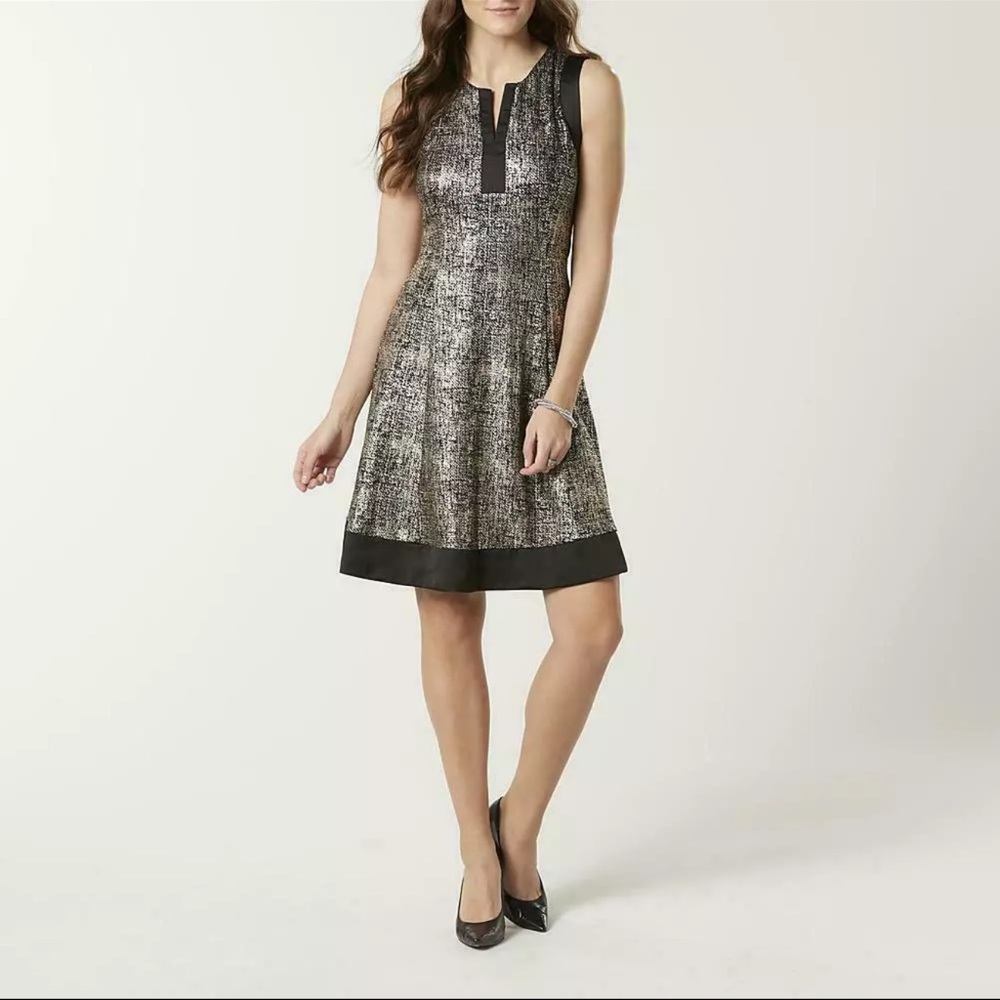 Robbie Bee Metallic A-Line Dress, Black & Gold glitz.  size 16
